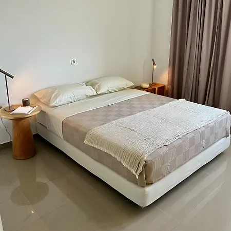 Ippolitus Feliz * Kos Town