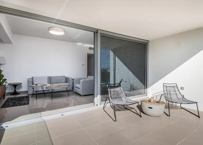 Ippolitus Feliz بلدة كوس