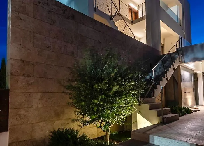 Ippolitus Feliz コス・タウン